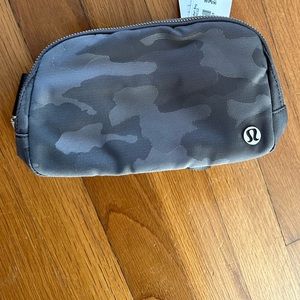 Lululemon Everywhere Belt Bag